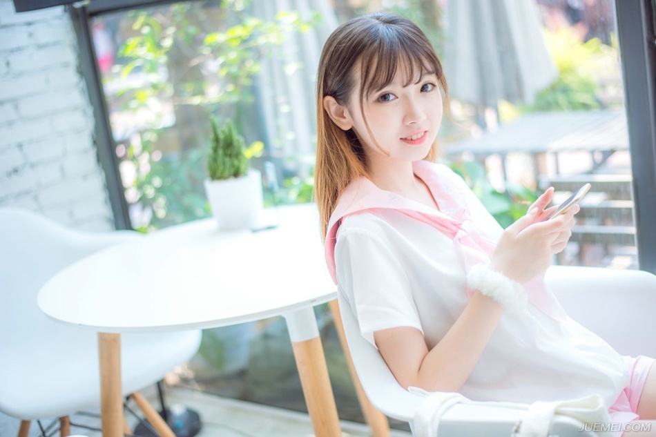 “嘿。”吕蒙冷笑一声，看向陈到：“今日吕某前来，不为别的，只为都督复仇，你陈到便是第一个，我要用你们荆州众将的人头，祭奠都督在天之灵！”